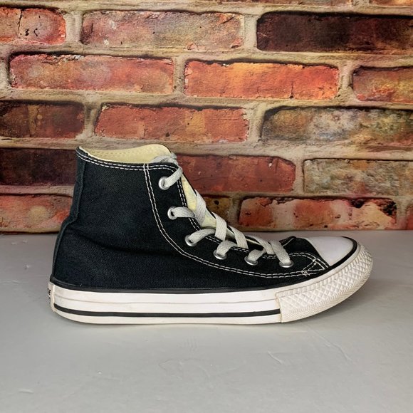 Chuck Taylor Core Hi-tops - Picture 3 of 5